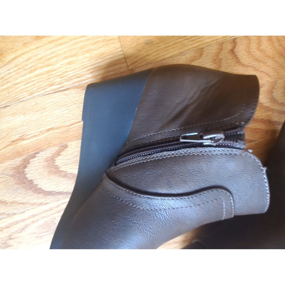 Life Stride Brown Wedge Heels Size 8.5 - Picture 3 of 7
